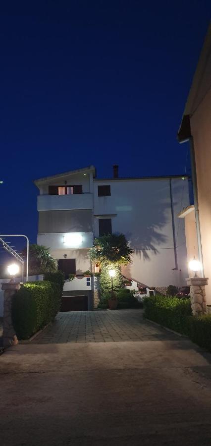 Apartments Sime Sukosan Exterior photo