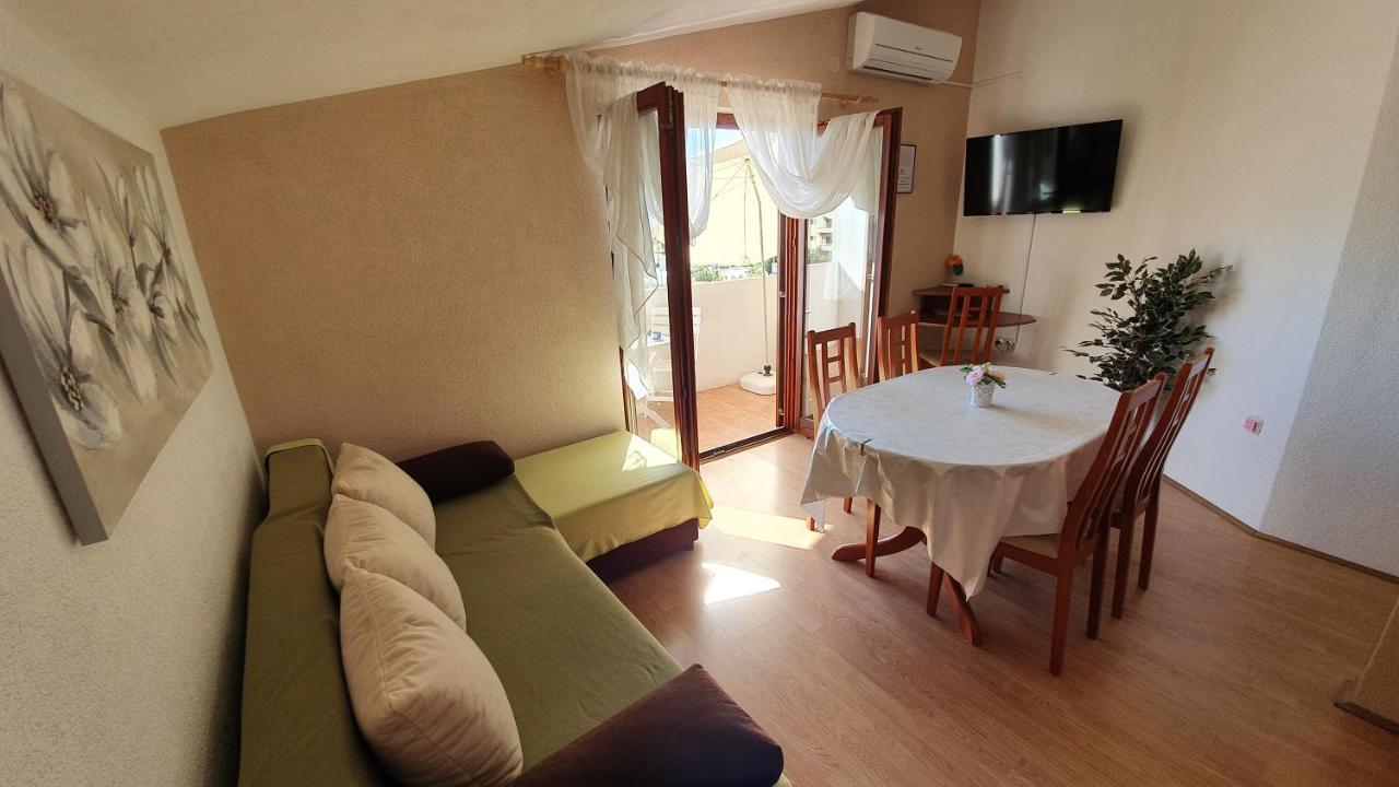 Apartments Sime Sukosan Exterior photo